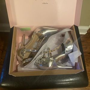 BRAND NEW Silver Charlotte Russe Heels